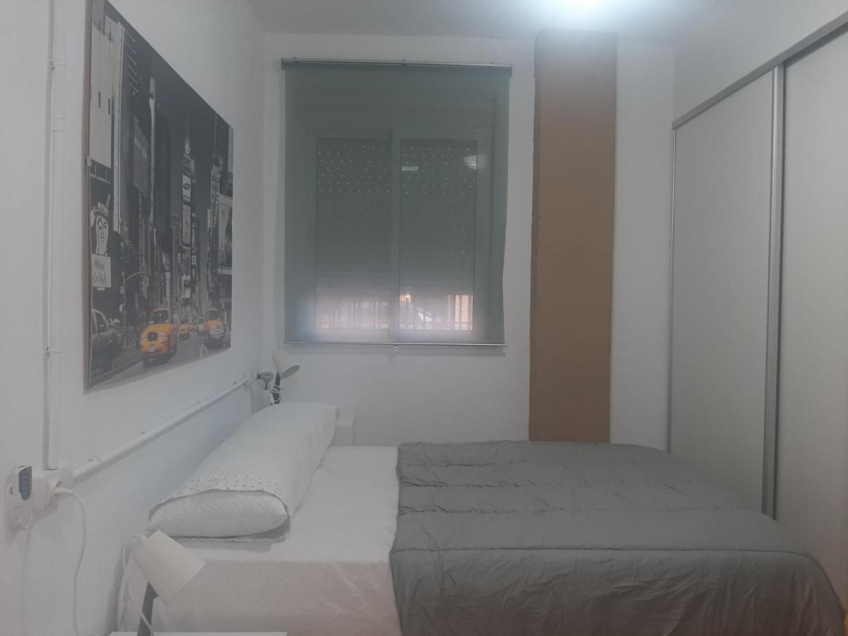 Apartamento Huelin, A 5 Minutos A Pie De La Playa Malaga Exterior photo