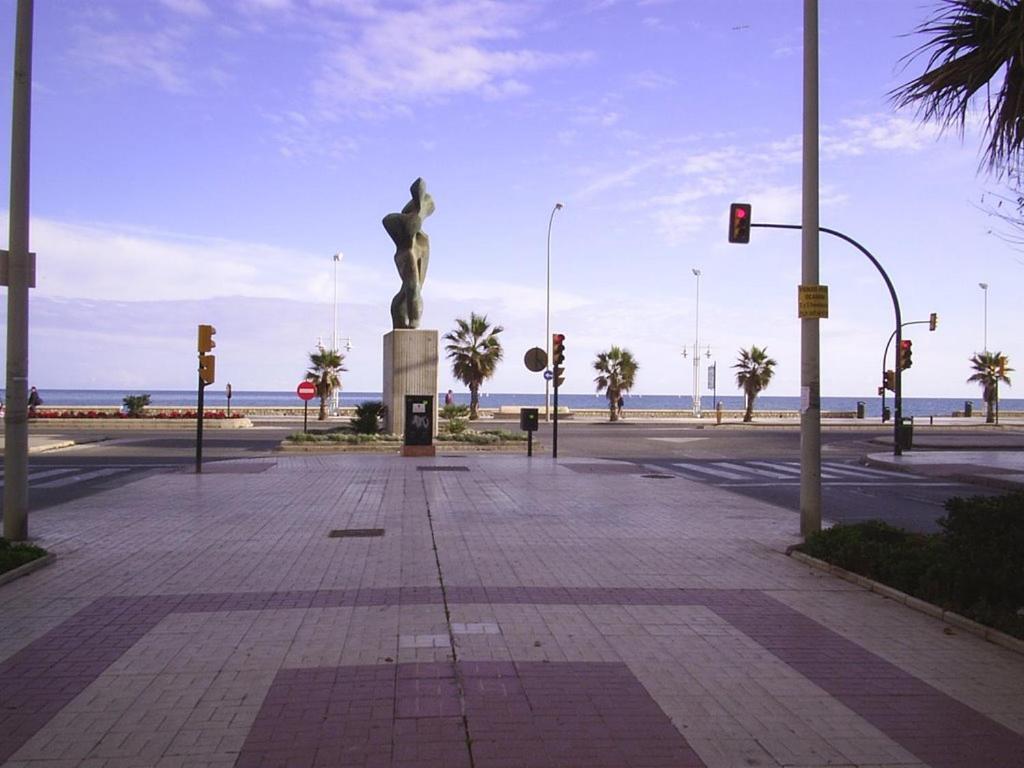 Apartamento Huelin, A 5 Minutos A Pie De La Playa Malaga Exterior photo