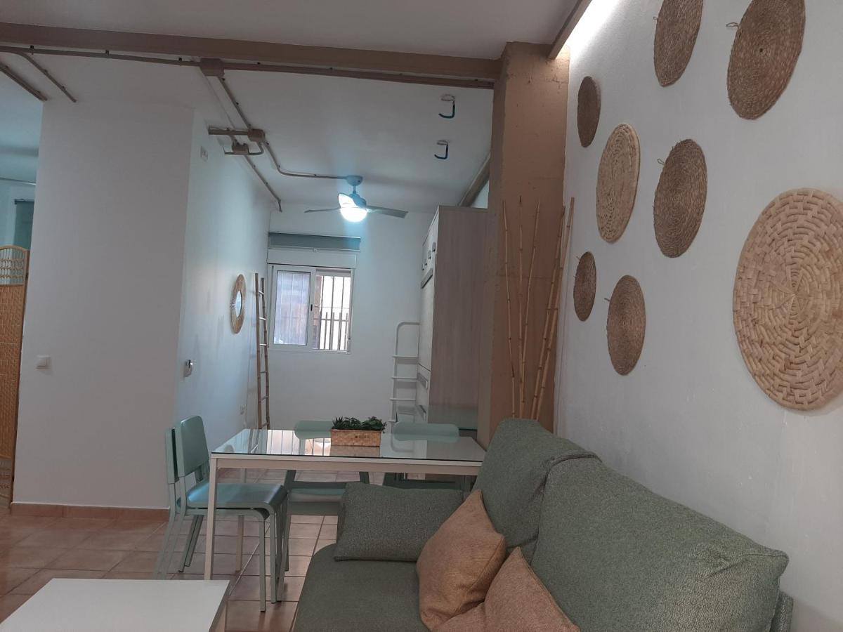 Apartamento Huelin, A 5 Minutos A Pie De La Playa Malaga Exterior photo